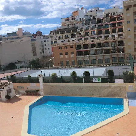 Edificio Apolo 4 * カルプ